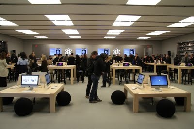AppleStore6.jpg - fonte: AppleStore+(6).jpg (400×266) (http://4.bp.blogspot.com/ aOVUVB gmBA/Sv2V5IHUfDI/AAAAAAAAUrw/QjiYRno11AQ/s400/AppleStore+(6).jpg)