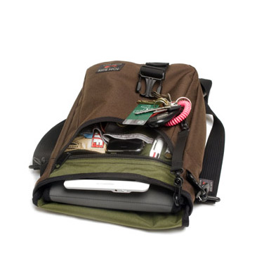 ipadristretto11.jpg - fonte: Ristretto for 11 (http://www.tombihn.com/page/001/PROD/300/TB0221)