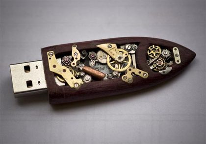 mechanical memory key 1.jpg - fonte: mechanical memory key 1.jpg (575×403) (http://www.geeky gadgets.com/wp content/uploads/2009/06/mechanical memory key 1.jpg)